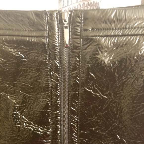 NWOT Mark by Avon Black Mini Skirt Size 16 (Xl) - Picture 2 of 4